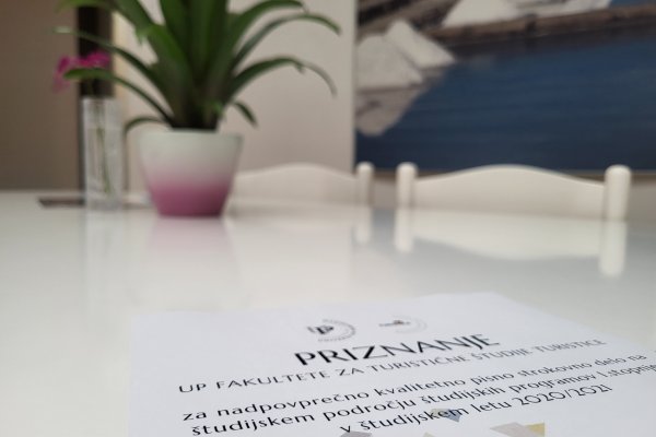 Razpis priznanj in nagrad zaposlenim UP FT&Scaron; Turistice 