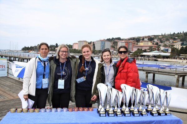 Prostovoljci s Turistice naj&scaron;tevilčnej&scaron;i na Istrskem maratonu 